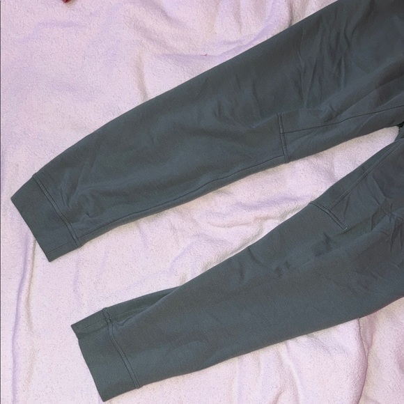 Lululemon Athletica Green City Sweat Joggers - Picture 4 of 5